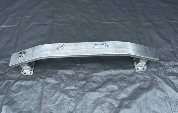Jeep Cherokee Front bumper support beam 68285653AA 63015A