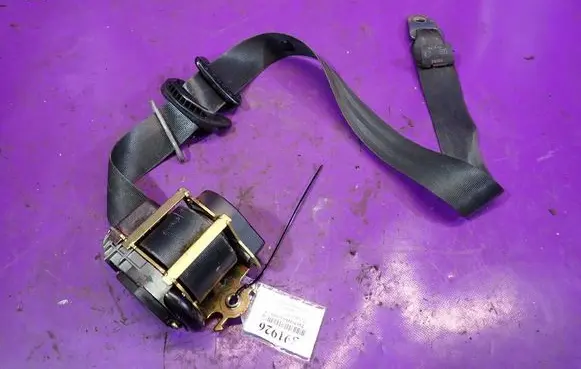 Peugeot 307 Front seatbelt