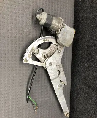 Mercedes-Benz S W126 Rear door window regulator with motor 1267350111
