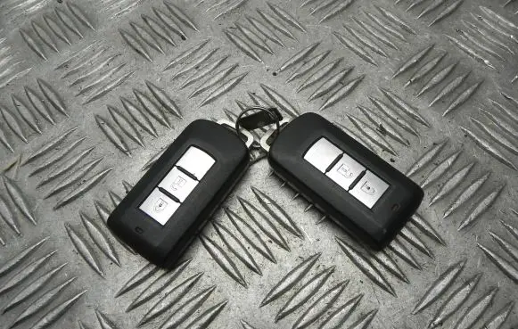 Mitsubishi Outlander Ignition key/card G80644M