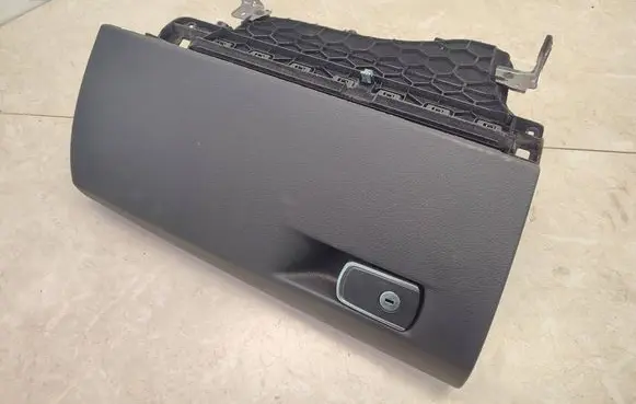 BMW 3 GT F34 Glove box 51168063269