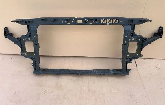 Hyundai i30 Radiator support slam panel 64101G4000