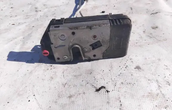 Opel Zafira A Rear door lock 24414134