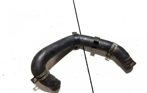 Volkswagen Touareg I Engine coolant pipe/hose
