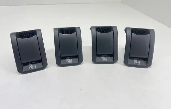 Volkswagen Golf VIII ISOFIX cover 5H0887233B