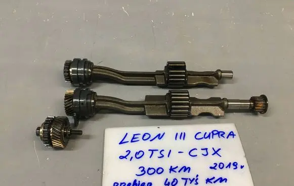 Seat Leon (5F) Camshaft 06K103295AS