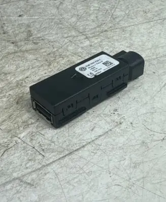 Skoda Octavia Mk3 (5E) USB socket connector 5Q0035726C 316083749759