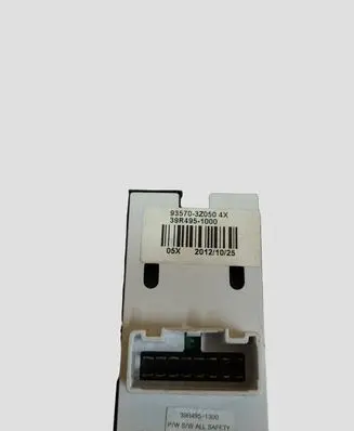 Hyundai i40 Electric window control switch 935703Z050 39R4951000