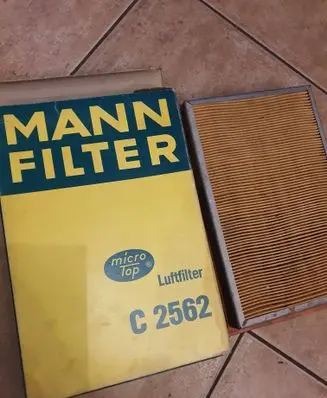 Mazda 323 Air filter C2562