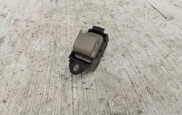 Jaguar XF X250 Electric window control switch 8X2314717AB