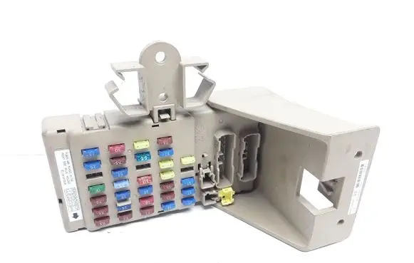 Subaru Legacy Fuse module 82201AG041