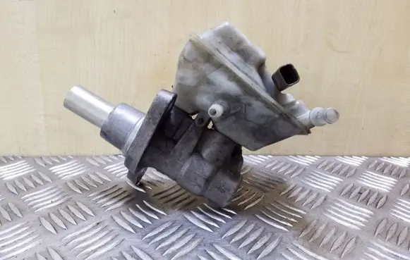 Peugeot 5008 Master brake cylinder 965400218001