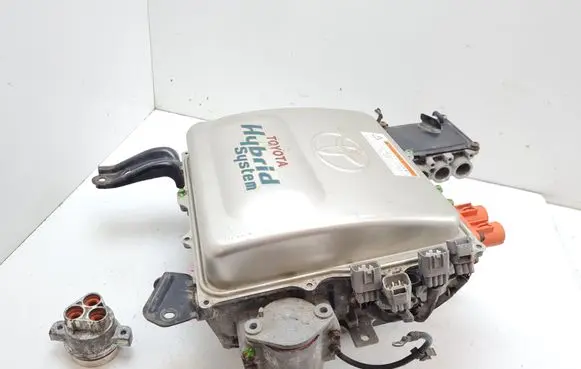 Toyota Prius (XW10) Voltage converter inverter G927047030 1817000111 G920047070