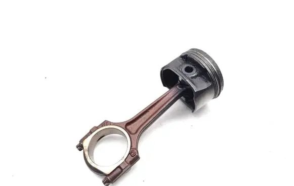Opel Corsa D Piston with connecting rod A12XER