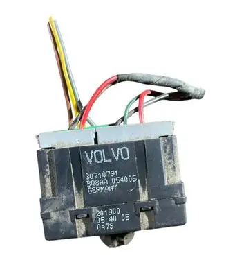 Volvo S40 Seat heating relay 30710791 054005 201900