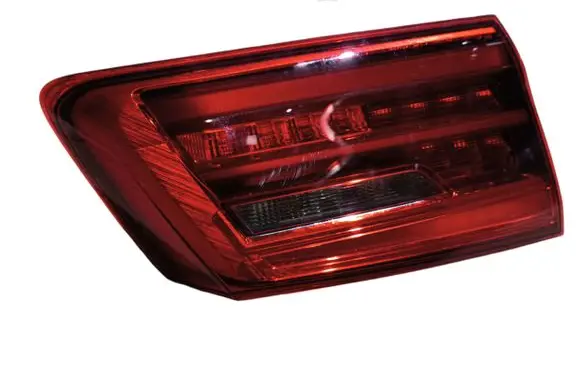 Tailgate rear/tail lights