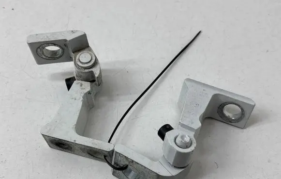 Volkswagen Tiguan Allspace Rear door hinge set 8V5833403C