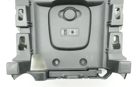 Other sill/pillar trim element
