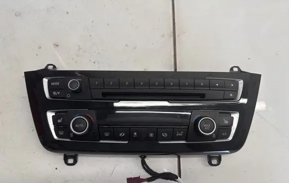 BMW 4 F32 F33 Climate control unit 9358939