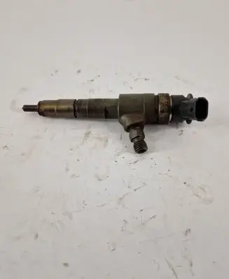 Ford Mondeo MK V Fuel injector 0445110489