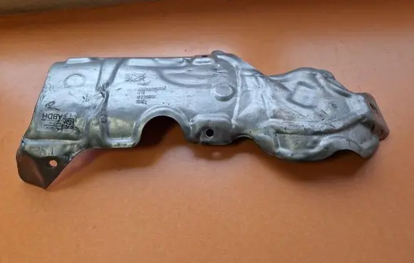 Opel Insignia B Exhaust heat shield 55488552 1723581X