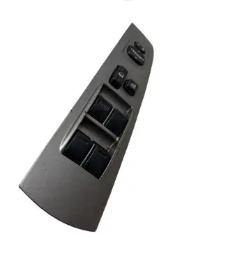 Toyota Prius (XW20) Electric window control switch 8482047021