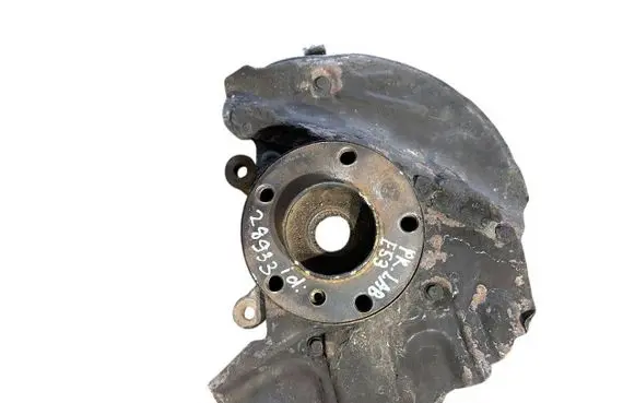 BMW X5 E53 Front wheel hub spindle knuckle 31216761576 6761576