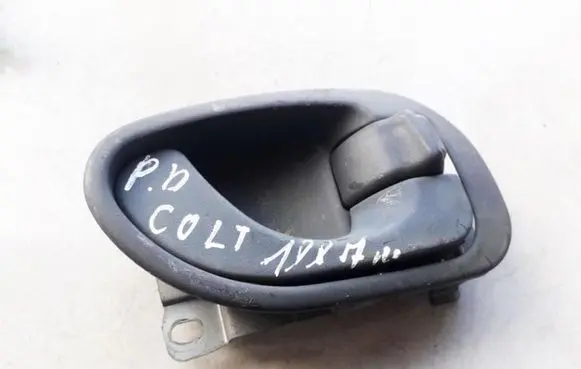 Mitsubishi Colt Front door interior handle