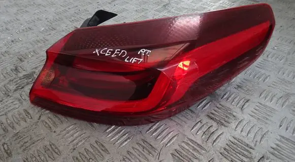KIA Xceed Rear/tail lights 92402-J7350