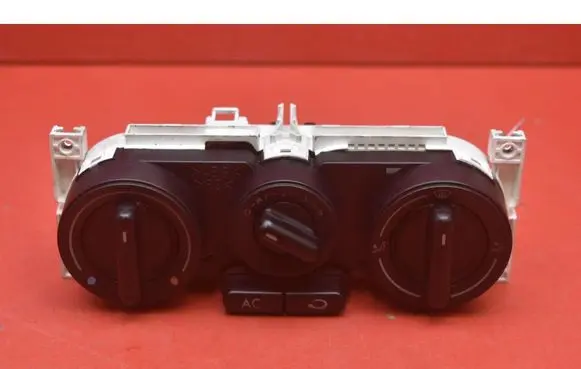 Volkswagen New Beetle Climate control unit 