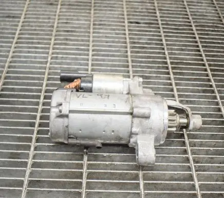 Audi A5 8T 8F Starter motor