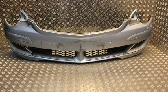 Mercedes-Benz R W251 Front bumper