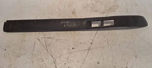 Opel Zafira A Front bumper lip 90580637 12504 DN0407838