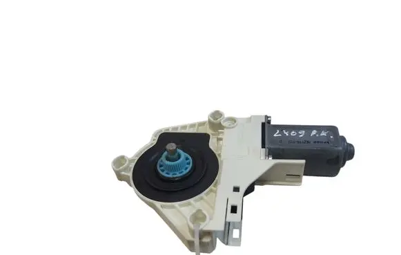 Audi A1 Front door window regulator motor 8K0959801C