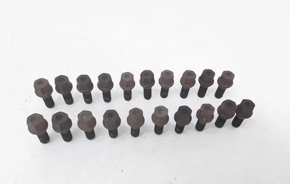 Opel Astra H Nuts/bolts 