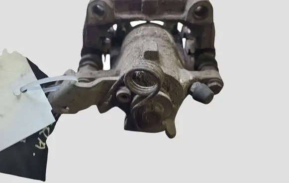 Opel Astra H Rear brake caliper