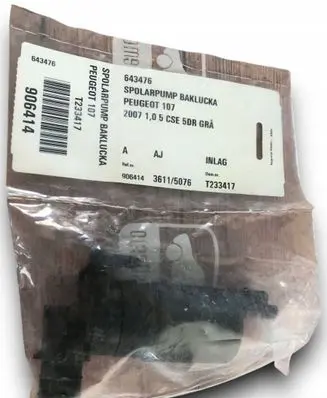 Peugeot 107 Windscreen/windshield washer pump 643476