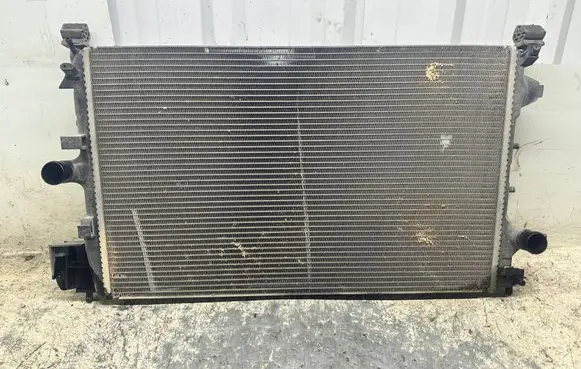 Opel Vectra C Coolant radiator