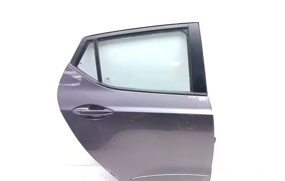 Hyundai i10 Rear door