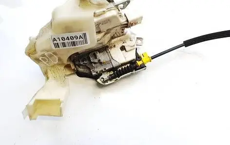 Audi A7 S7 4G Front door lock 8j2837016c