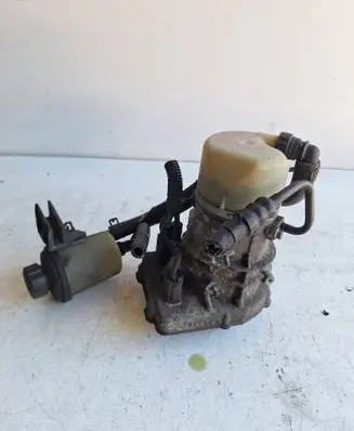 Volvo S60 Power steering pump 31360493