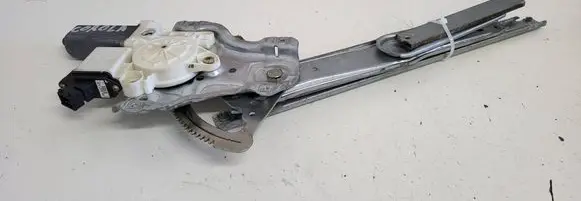 Toyota Corolla E120 E130 Rear door window regulator with motor 0130822032