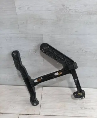 Dodge VAN RAM Headlight/headlamp mounting bracket 68232454AA