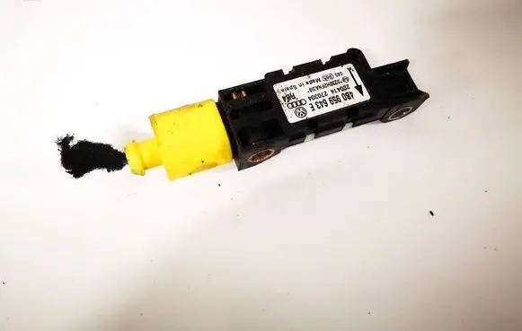 Audi A3 S3 8P Airbag deployment crash/impact sensor 5b0959643e