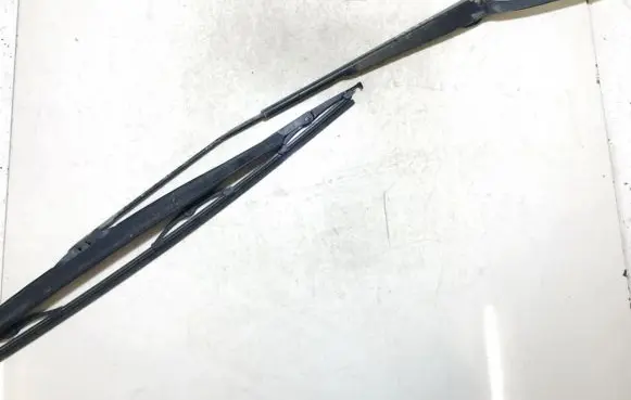 Renault Laguna I Front wiper blade arm 7700821935