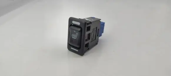 Nissan Patrol Y61 Seat heating switch
