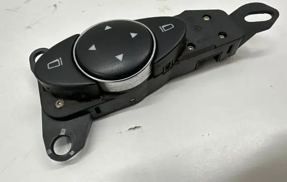 Mercedes-Benz E W211 Wing mirror switch A2118215779