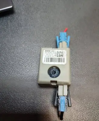 BMW 5 F10 F11 Antenna control unit 911826206