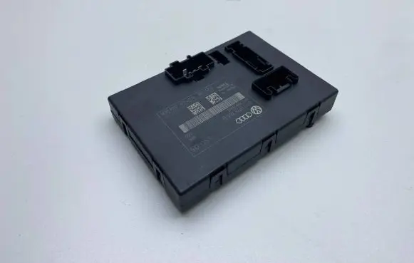 Audi Q5 SQ5 Seat control module 8R0959760B