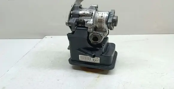 BMW 5 E60 E61 Power steering pump 7693974125 7693974 6783431